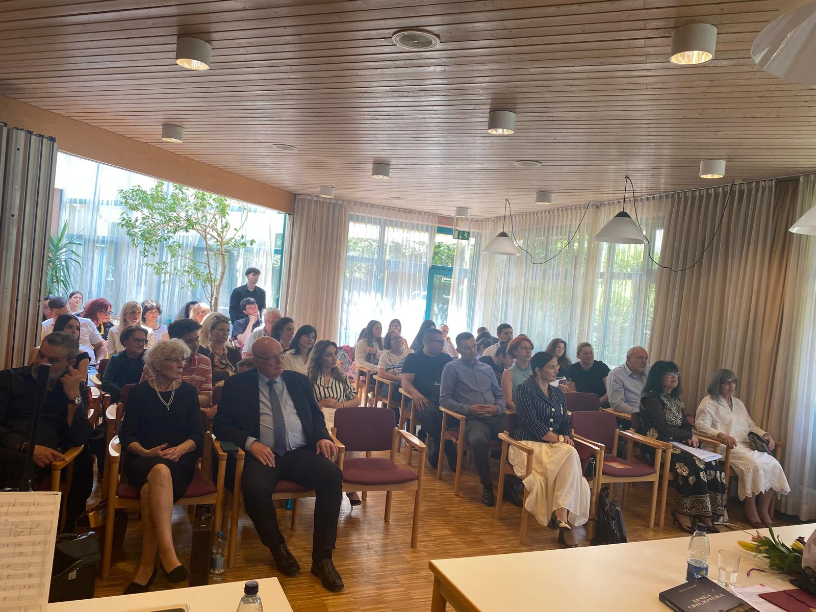 Пет година постојања Просвјете