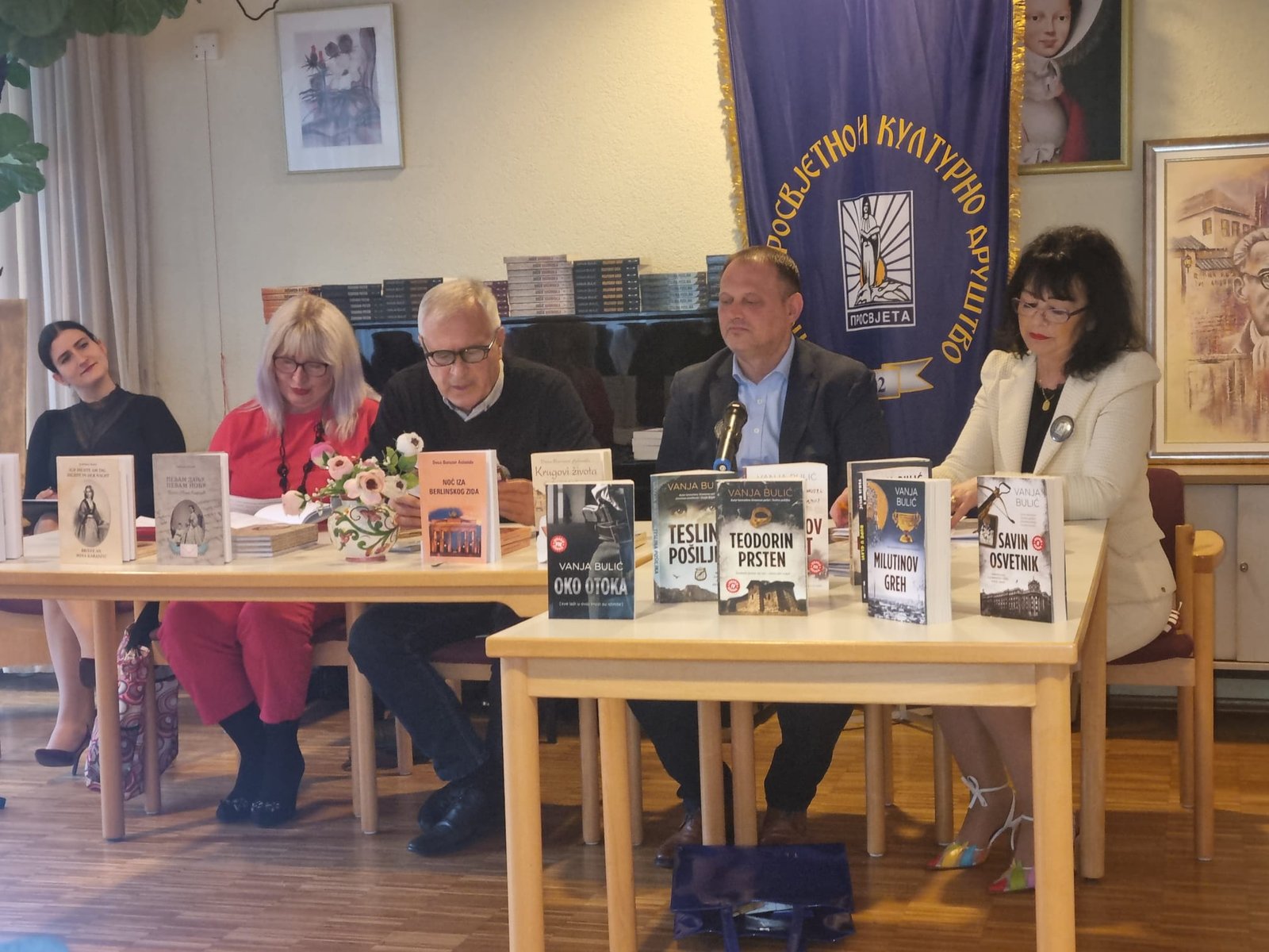 Pet godina Prosvjete