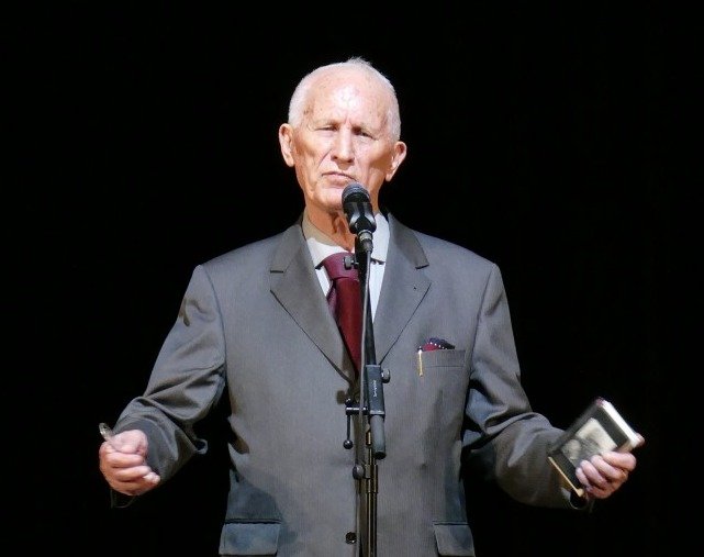 matija-beckovic-frankfurt5_naslovna