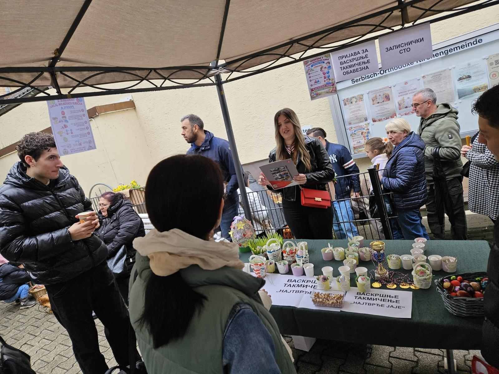 Украшена јаја у изложбеном простору